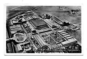 Foto aérea alemana anterior a la Segunda Guerra Mundial (RPPC) del diseño del área de exposición de Leipzig. - Imagen 1 de 2