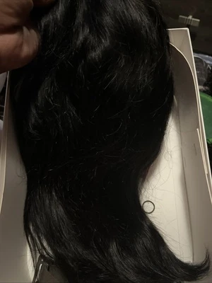 Peluca parte media corta usada ¡Todavía soy la caja! ¡El encaje se ha cortado como está! Foto 1 de 4