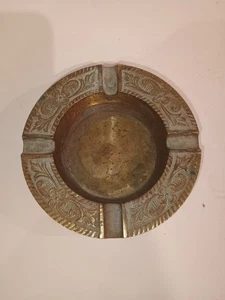 Vintage Messing Aschenbecher 4 Gedecke mit geprägtem Muster - Bild 1 von 4