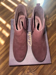 Clarks Women's Chartli Valley Booties Burgundy Suede Ankle Boots Size 8 - Picture 1 of 4