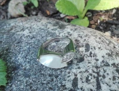 Anello in Argento 925 con Pietra di Madreperla e Zirconi. Misura 17 - Immagine 1 di 3