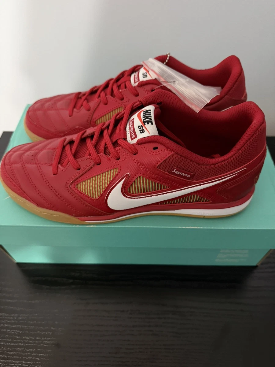 Nike Supreme フットサルシューズ レッド　サイズ28.5cm 国内9月1日/9月7日発売予定】 シュプリーム × ナイキ SB ガト 全4色