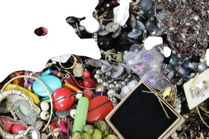 Job Lot Of Costume Jewellery 6.5Kg - Picture 1 of 1