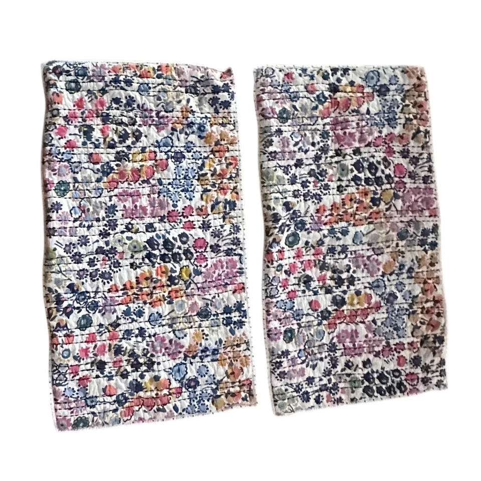 Conjunto de 2 fronhas de travesseiro acolchoadas florais Vera Bradley algodão reversível em excelente estado usado - Imagem 1 de 4