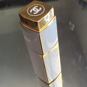 Atomizador de viaje auténtico Chanel Mademoiselle Twist & Spray - Imagen 1 de 5