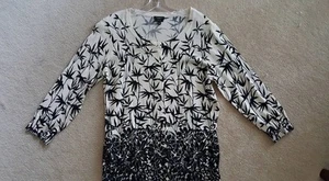 Suéter Talbots Marfil y Negro, Manga 3/4, Flores y Hojas, Nuevo Con Etiqueta, L - Imagen 1 de 2