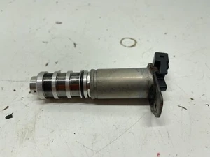 09-19 BMW N55 N63 E92 F30 F10 F15 F25 F01 F02 VANOS VVT Variable Timing Solenoid - Picture 1 of 4