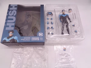 DC BATMAN HUSH NIGHTWING Maefex Medicom Juguete Accesorios Completos con CAJA - Imagen 1 de 24