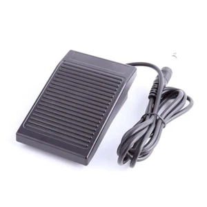 Interruptor de pedal de plástico negro accesorio compacto para máquina de tatuaje antideslizante - Imagen 1 de 5