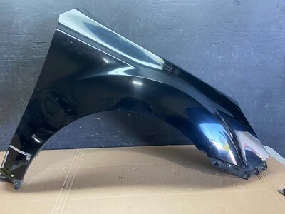 Guardabarros delantero del lado del pasajero Subaru Outback 2010 a 2014 M2855 Foto 1 de 4