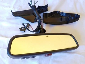 BMW E87 E90 E92 Auto-Dimming Rear View Mirror EC / LED / GTO / Radio OEM - Picture 1 of 8