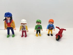 Playmobil 5024 Playground People 4 Figures 3 Kids Children 1 Mom 1 Scooter Park - Picture 1 of 3