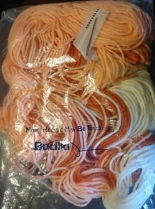 Bucilla Sealed Bag w Needlepoint Needle/White Orange Rust Yarn No Graph/3.8Oz - Picture 1 of 4
