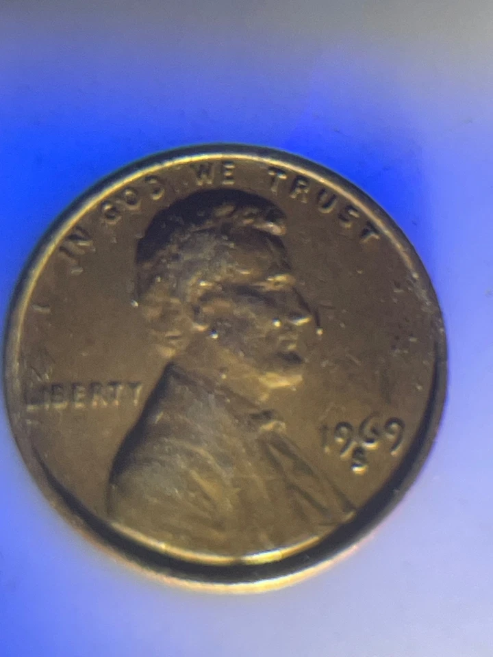 1969 S LINCOLN PENNY, FLOATING ROOF (STRONG) W/ INITIALS. HIGH VALUE COIN. - Image 1 of 4