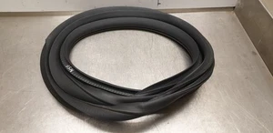 MERCEDES C CLASS W205 C350e RHD FRONT LEFT DOOR RUBBER WEATHER SEAL A2056970051 - Picture 1 of 5
