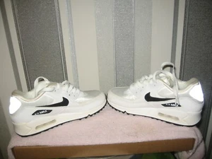 Neu Nike Air Max 90 Damen-Laufschuhe weiß schwarz Ref silber Freizeit 325213 - Bild 1 von 5