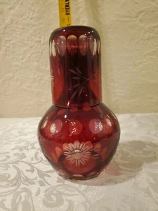 Bohemio Rojo Oscuro Corte a Transparente Vidrio Caída/Jarra con Taza y Diseño Floral - Imagen 1 de 12