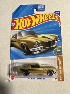 Chevy Camaro RS HW 2025 Hot Wheels 70: años 70 vs. años 90 4/10 Spectra Flame dorado - Imagen 1 de 2