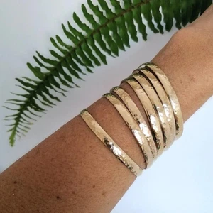 Set 7 Bangles Semanario Thick Sparkly Hammered Women Gift Jewelry Bracelets - Picture 1 of 4