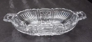 Plato de vidrio de mantequilla Relish dos asas patrón de flores de madera de perro vintage - Imagen 1 de 3