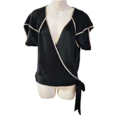 Camisa envolvente BCBG Maxazria para mujer negra 100 % seda satinado beige talla pequeña Foto 1 de 4