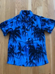 First Wave Boys Size 4 Shirt Blue/Black Short Sleeve Button Down Blur Palms EUC - Picture 1 of 5