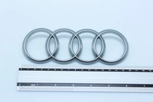 ORIGINAL NEU AUDI A6 C6 A4 B7 S4 A8 D4 Q7 A5 2005-2012 Motorabdeckung Emblem Logo - Bild 1 von 3