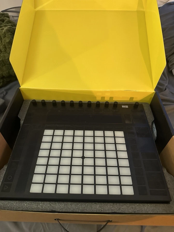 Interfaz de instrumento controlador USB Ableton Push 2 Live Midi Foto 1 de 2