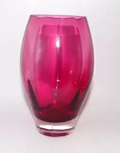 Bohemian Raspberry Cranberry Cased Glass Tulip Shaped Vase Vintage MCM 6.5" - Picture 1 of 5