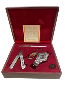 Calvin Hill Men’s Gift Set Watch Mirror Keychain Knife & Pen New Original Box - Picture 1 of 7