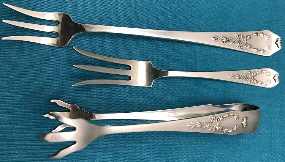 3 tenedores de ostra y limón de ley MADAM JUMEL + PINZAS DE AZÚCAR Gorham & Whiting Foto 1 de 4