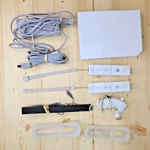 Nintendo Wii Console *FULLY TESTED* RVL-101 - White W/Nun, 2x Remotes, PWR+++ - Picture 1 of 7