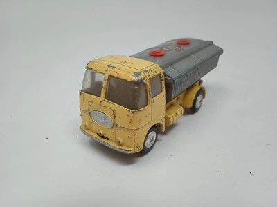 Corgi Toys - Camioncino E. R. F Model 64 G - Tunnel Cement - Immagine 1 di 4