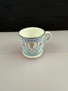 Althorp - Princesa Diana - Taza conmemorativa de porcelana de hueso fino de 3" de alto - Imagen 1 de 4