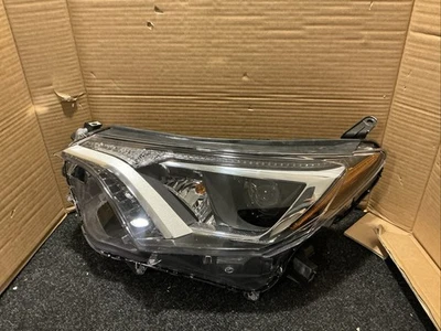 Faro halógeno LED lado conductor izquierdo Toyota Rav4 Rav-4 CAPA 2016 2017 2018 Foto 1 de 4