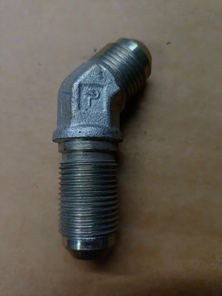 Parker 8 WNTX-S 45° Elbow Hydraulic Bulkhead Fitting Male JIC-08 to Male JIC-08 - Image 1 of 1