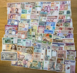 100 DIFFERENT BANKNOTES FROM MANY DIFFERENT COUNTRIES 100 UNC NOTES
