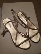 Madison Italian Real Genuine Leather Womens Sz 40 EU Sz 9 US Gold Sandals 