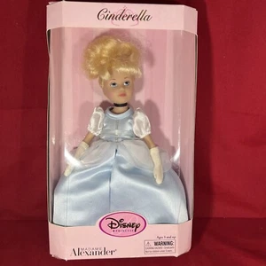 Disney Princess Madame Alexander Cinderella doll - 2004 - Picture 1 of 4