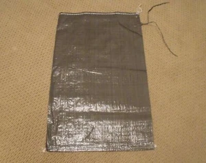 LARGE MILITARY GREEN SAND BAGS - 18 X 30 Inches, 75 lb Capacity - Picture 1 of 1