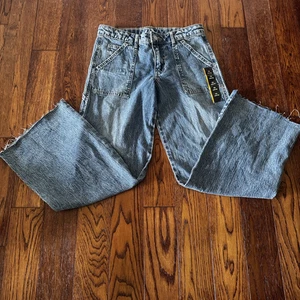 NWT Art Class Girls 14 Mid-Rise Wide Leg Carpenter Jeans Denim Medium Blue New - Picture 1 of 17