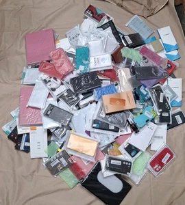 JOB LOT OF 200+ CASES COVERS MIXED ITEMS PROTECTORS WHOLESALE FOR CAR BOOT SALE - Zdjęcie 1 z 5