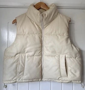 Hollister Faux Leather Cream Puffer Gilet L Sleeveless Zip Vest Drawstring Hem - Picture 1 of 16