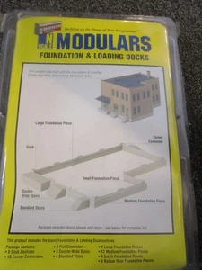 N Scale Modular Structure Parts: Foundations & Loading Docks by Walthers (W5) - Picture 1 of 1