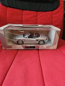 UT Models Porsche Boxster Automodell Cabriolet silber 1/8 versiegelt Neu in OVP - Bild 1 von 6