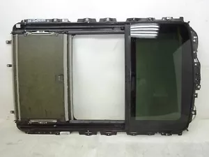 11-17 BMW X3 Panoramic Sunroof Moonroof Roof Top Glass Panel Assy OEM DE2209202 - Picture 1 of 12