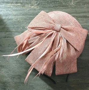 Pink Fascinator Feather Bow Tea Party Hat New - Picture 1 of 6
