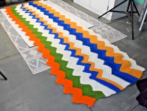 Vintage Afghan 70s Chevron Stripe Couch Sofa Back or Seat Cover 86X31In - Picture 1 of 5