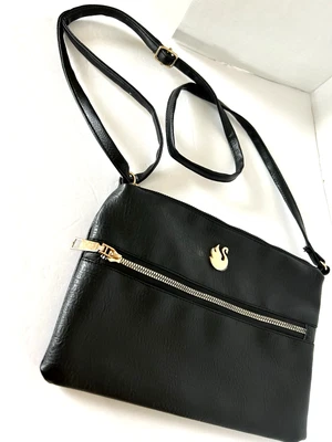 Cartera Bandolera Gloria Vanderbilt Clásica Negra Usada Foto 1 de 4