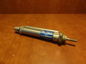Festo ESN 16 x 25 pneumatic cylinder - Picture 1 of 2